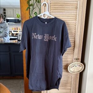 Pebby Forevee New York Distressed Graphic Tee - Black